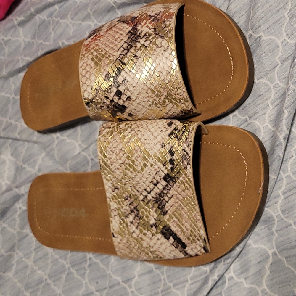 Soda Snake print sandal